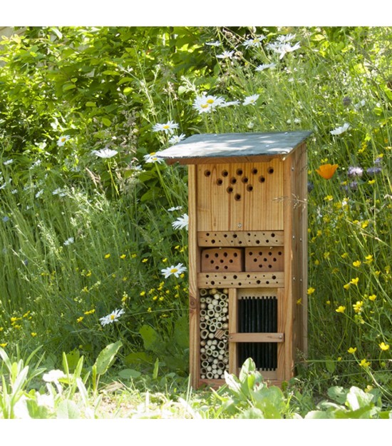 Hôtel à insectes auxiliaires et pollinisateurs